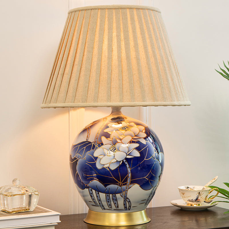 Scalloped Round Lotus Flower Table Lamp