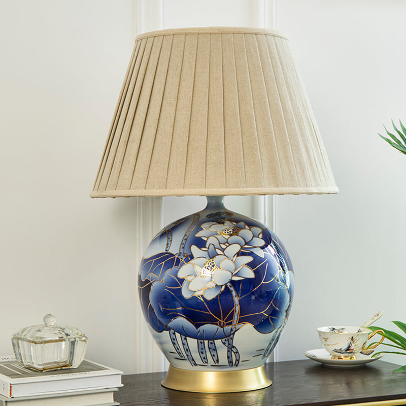 Scalloped Round Lotus Flower Table Lamp