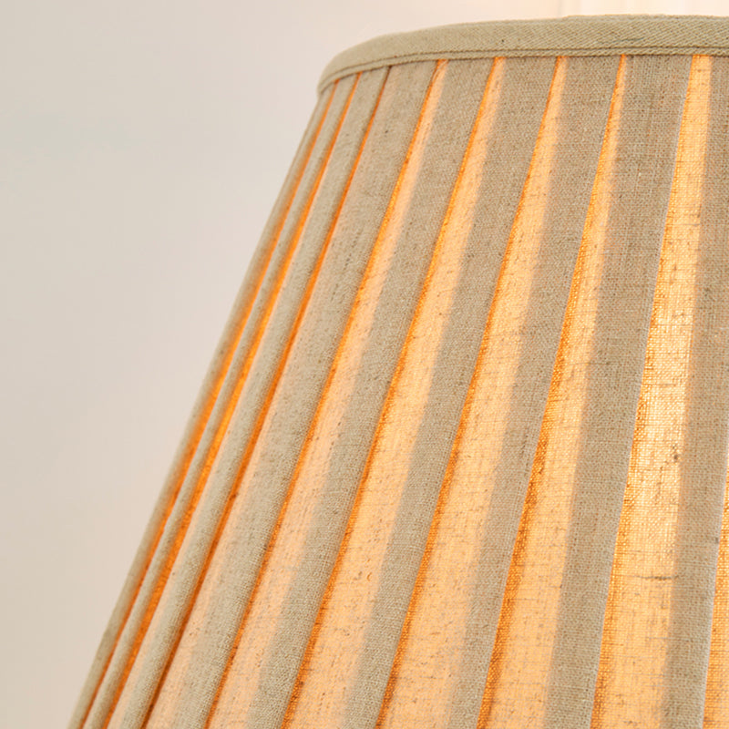 Scalloped Round Lotus Flower Table Lamp