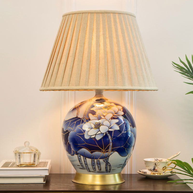 Scalloped Round Lotus Flower Table Lamp