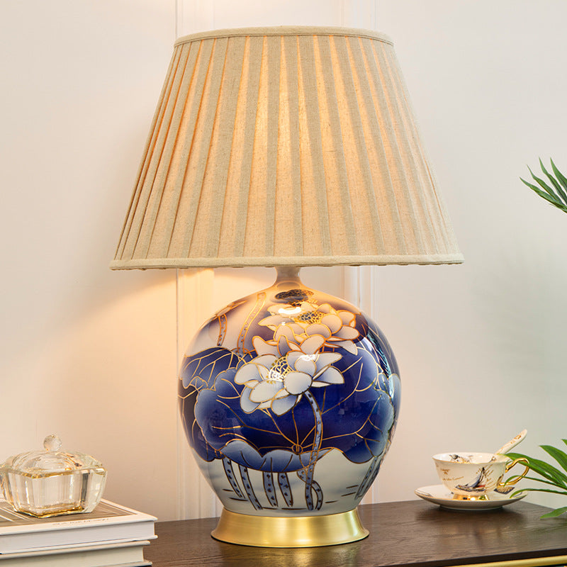 Scalloped Round Lotus Flower Table Lamp