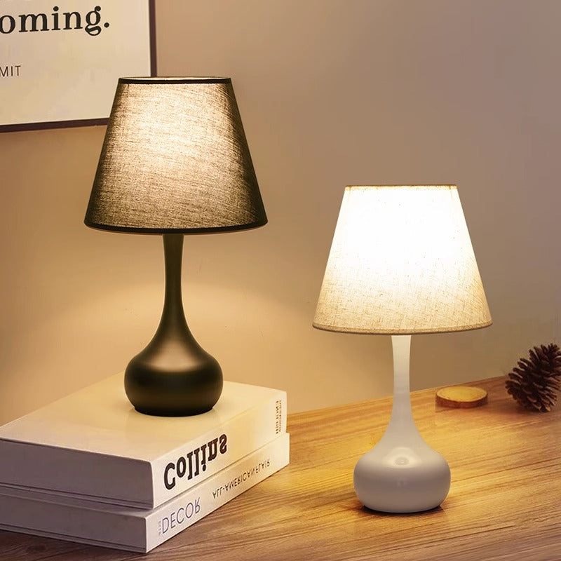 Round Teardrop Shape Scalloped Table Lamp