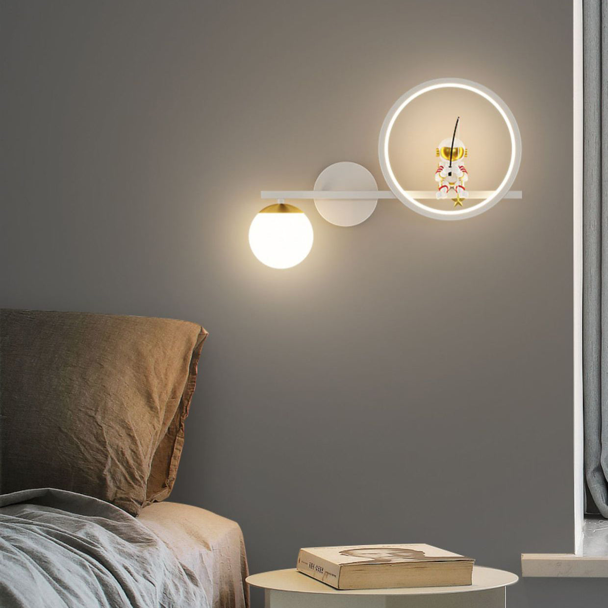 Astronaut Round Orb Acrylic Wall Lamp