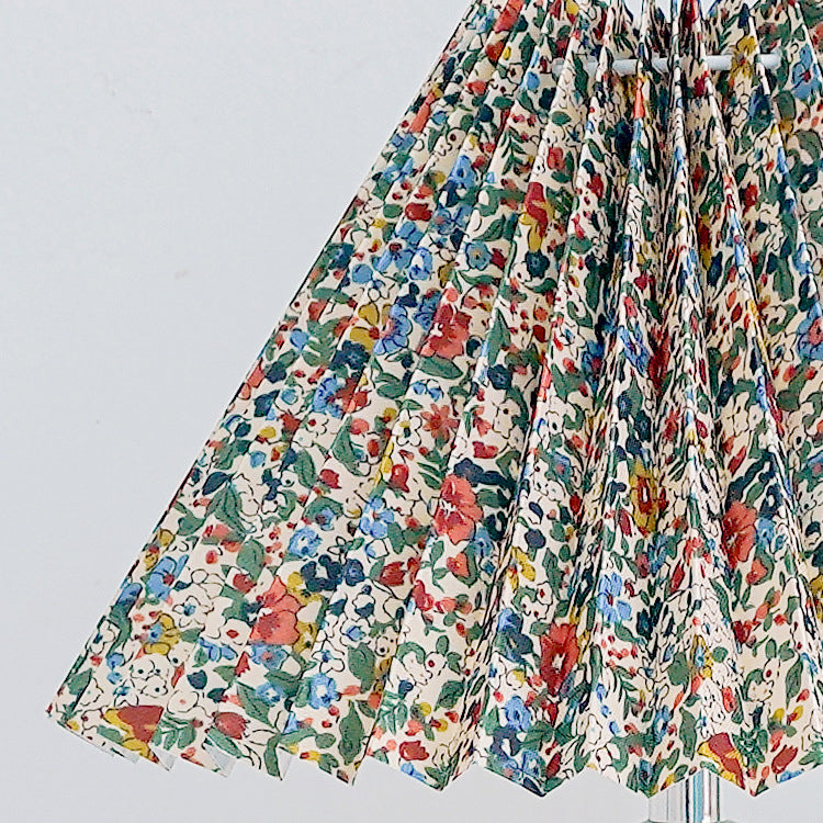 Scalloped Pleated Cone Fabric Table Lamp