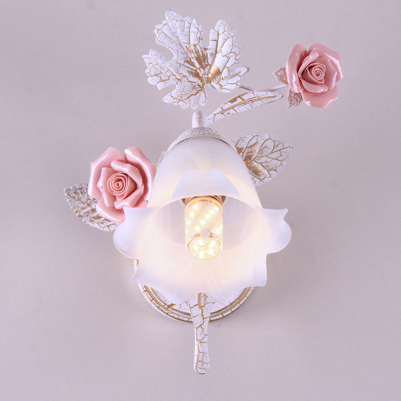 Rose Leaf Branch Round Wall Lamp