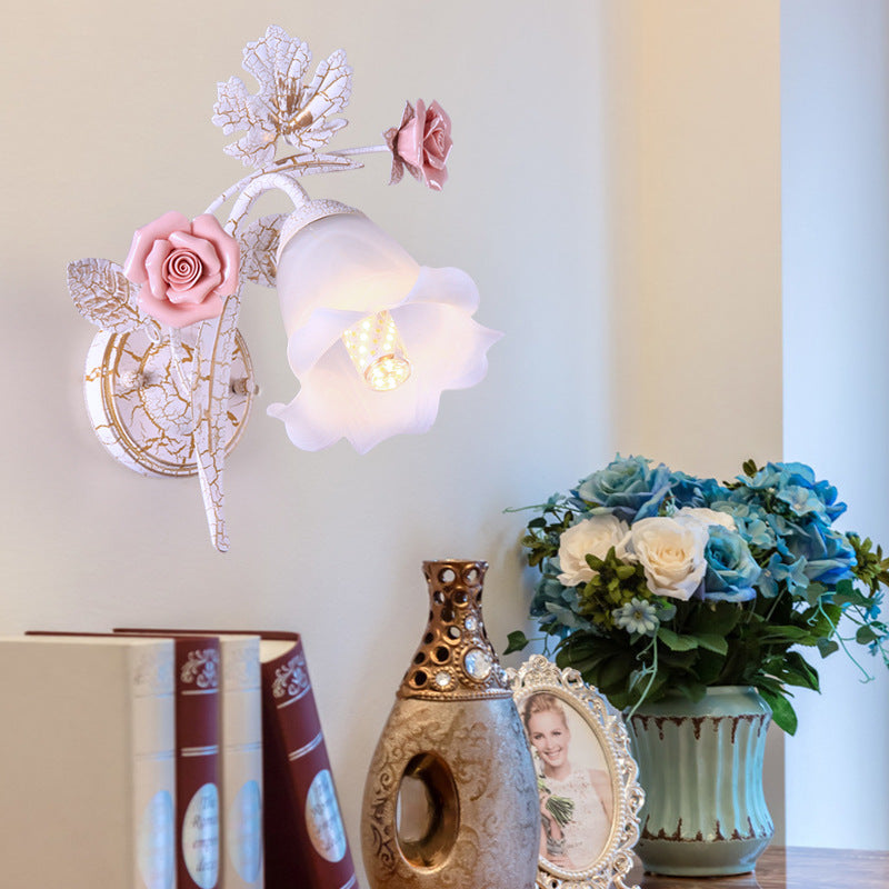 Rose Leaf Branch Round Wall Lamp