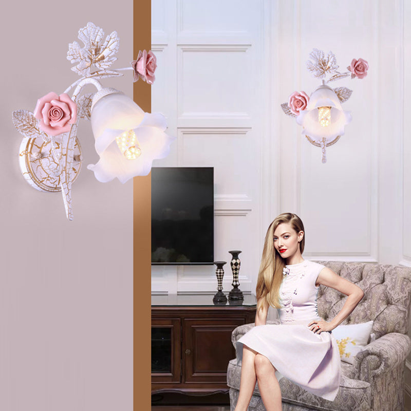 Rose Leaf Branch Round Wall Lamp