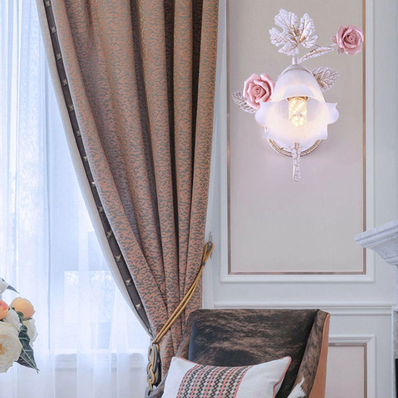 Rose Leaf Branch Round Wall Lamp