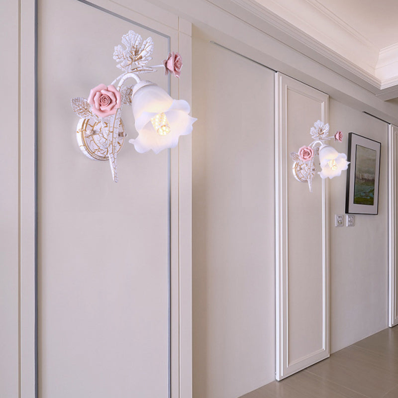 Rose Leaf Branch Round Wall Lamp