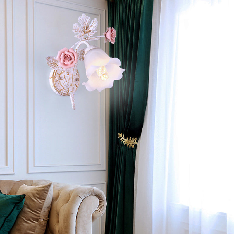 Rose Leaf Branch Round Wall Lamp