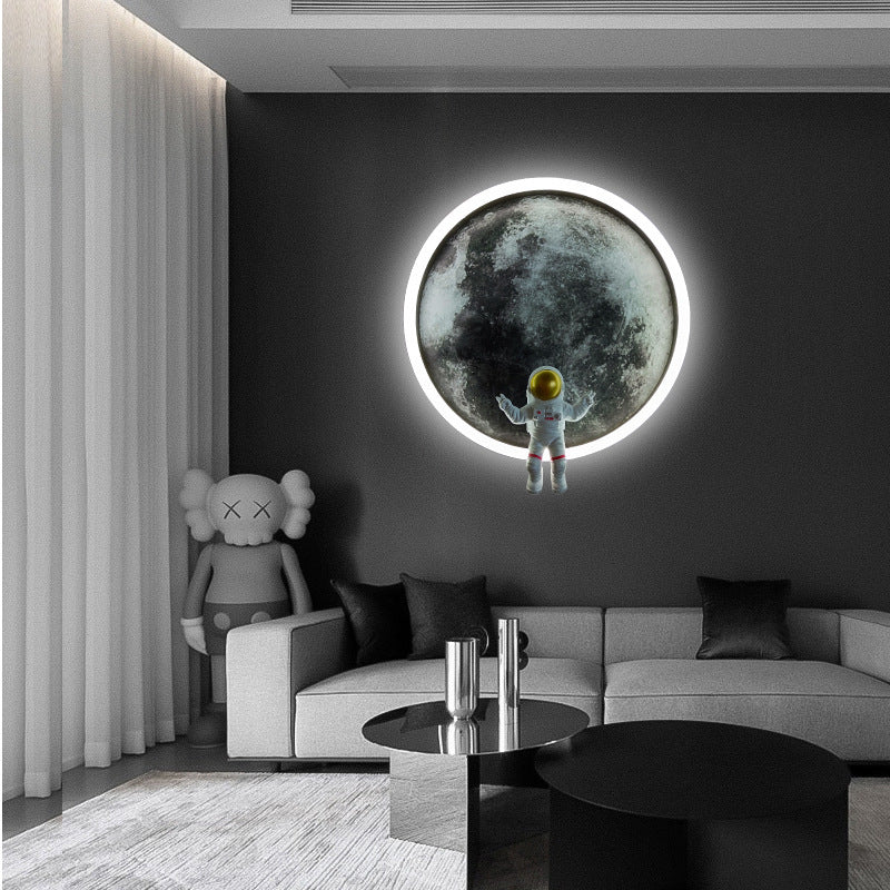 Astronaut Starry Night Round Wall Lamp