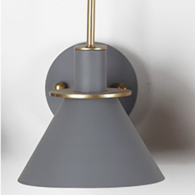 Scalloped Curved Round Iron Wall Lamp