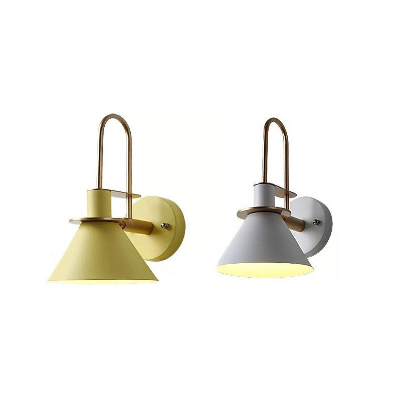 Scalloped Curved Round Iron Wall Lamp