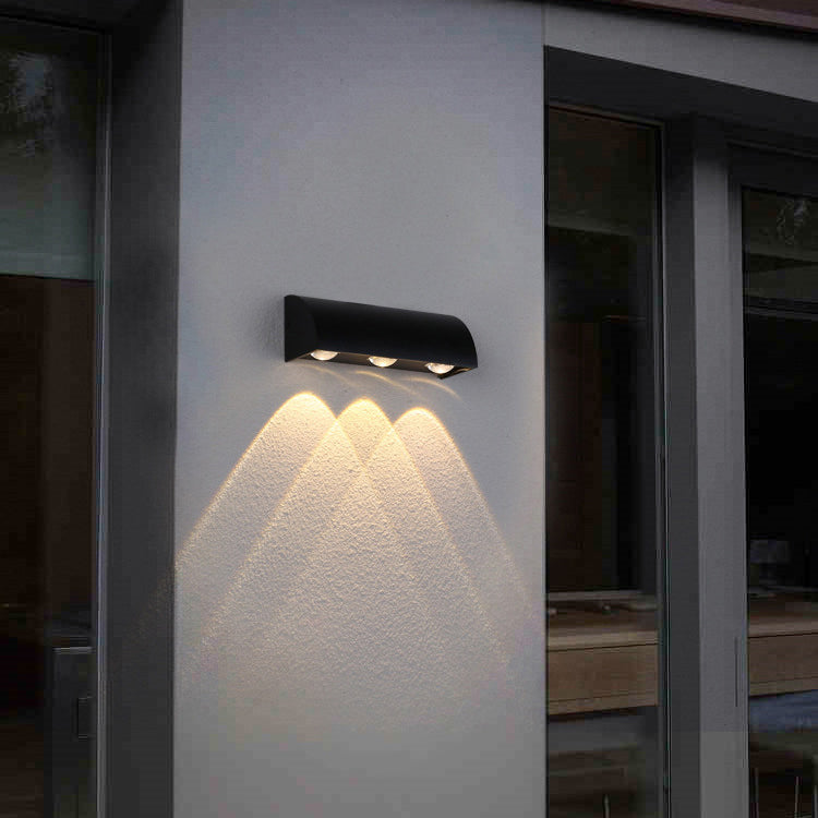 Arched Cylindrical Aluminium PC Outdoor Light