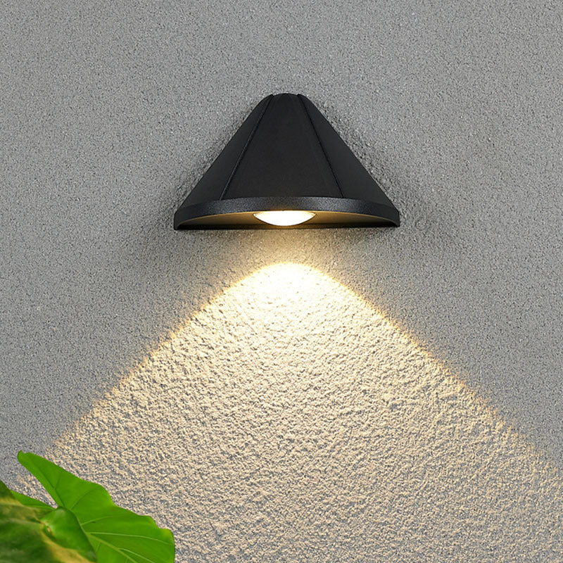 Aluminum Triangle Patio Outdoor Light