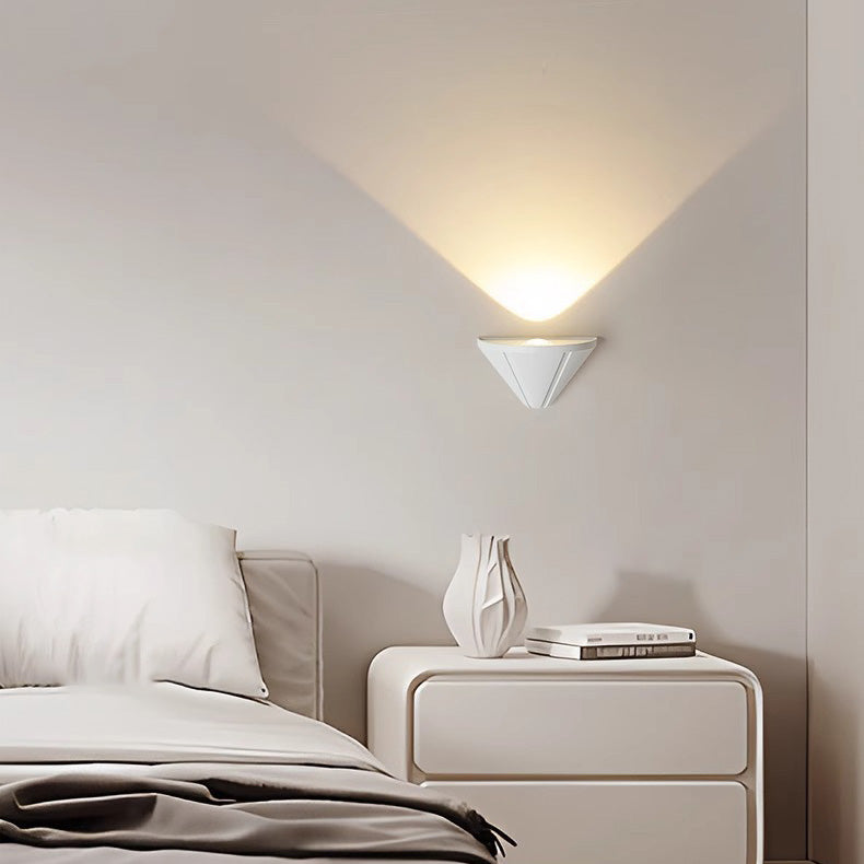 Aluminum Triangle Patio Outdoor Light