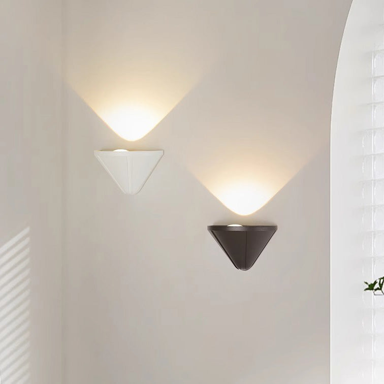 Aluminum Triangle Patio Outdoor Light