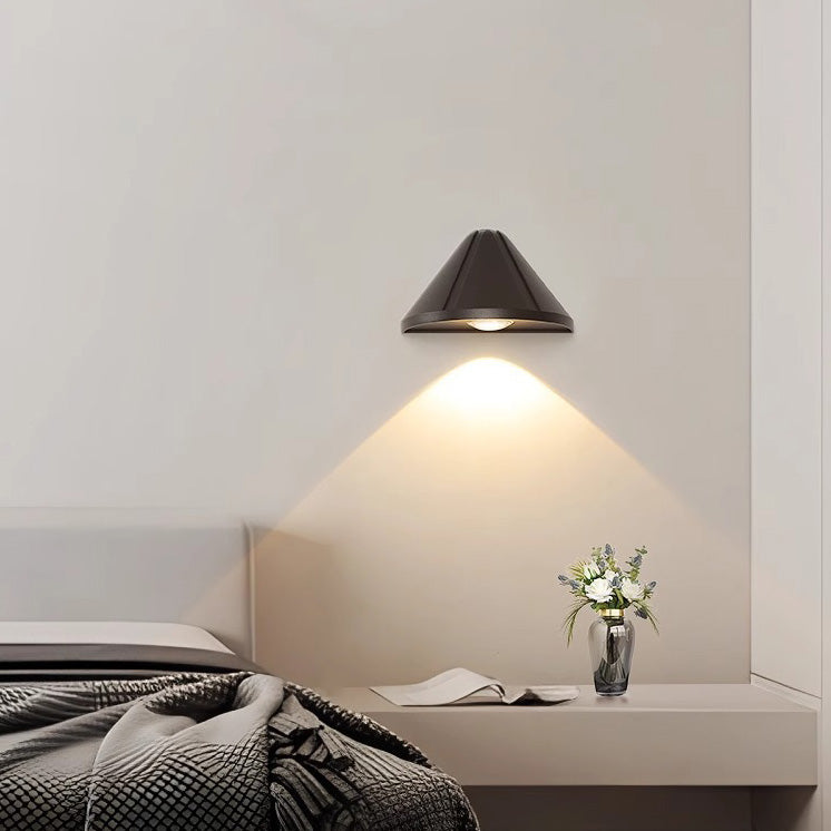 Aluminum Triangle Patio Outdoor Light