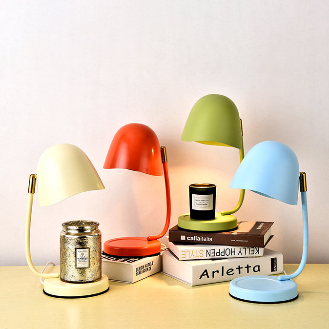 Metal Eggshell Melting Wax Table Lamp