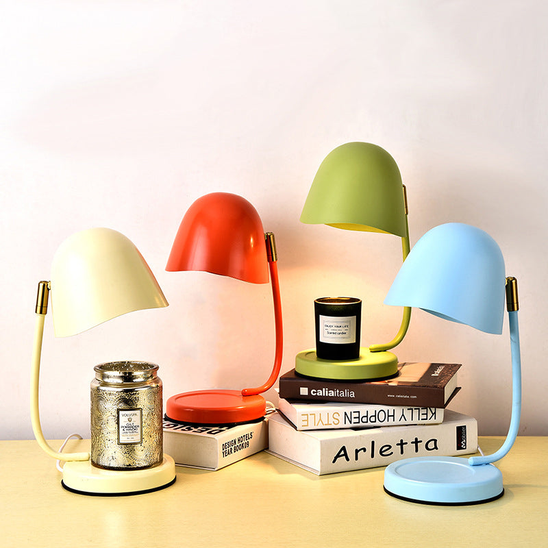 Metal Eggshell Melting Wax Table Lamp