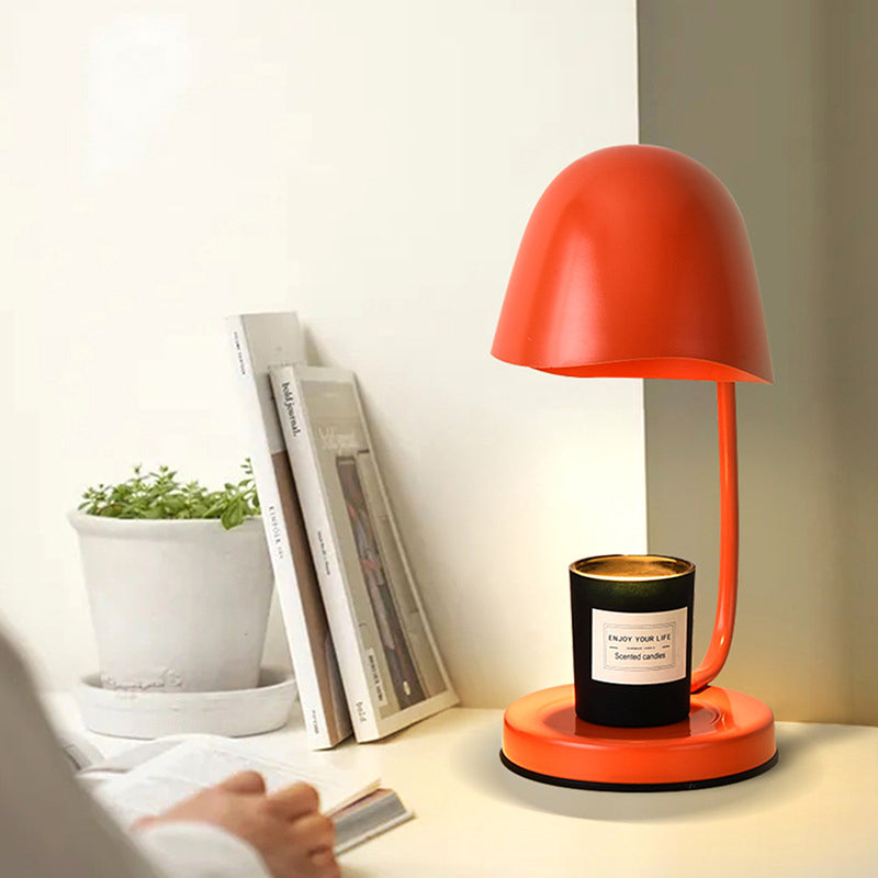 Metal Eggshell Melting Wax Table Lamp