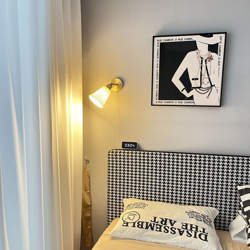 Brass Ceramic Horn Zipper Wall Lamp