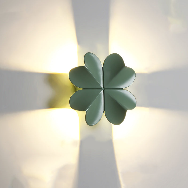 Aluminum Four-Leaf Clover Patio Outdoor Light
