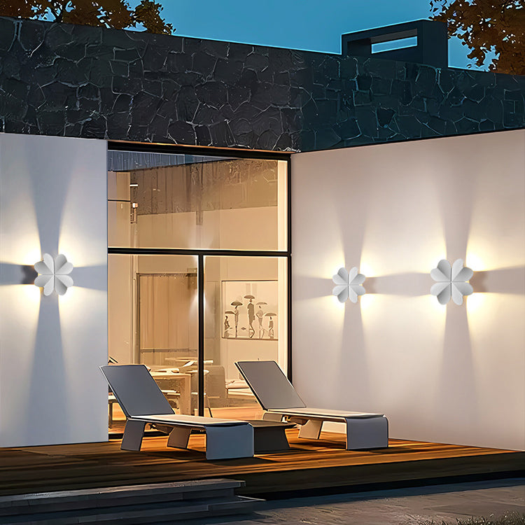 Aluminum Four-Leaf Clover Patio Outdoor Light
