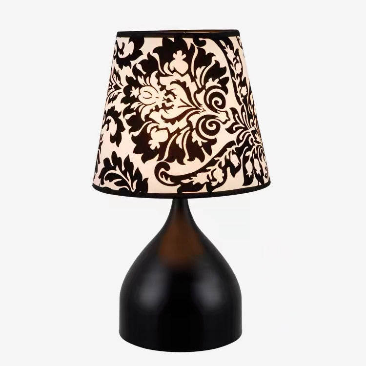 Hardware Fabric Cylinder Flower Table Lamp