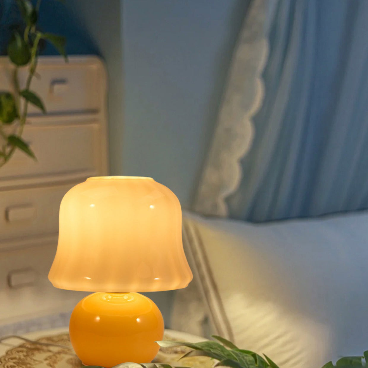 Glass Mushroom Dome Bedside Table Lamp