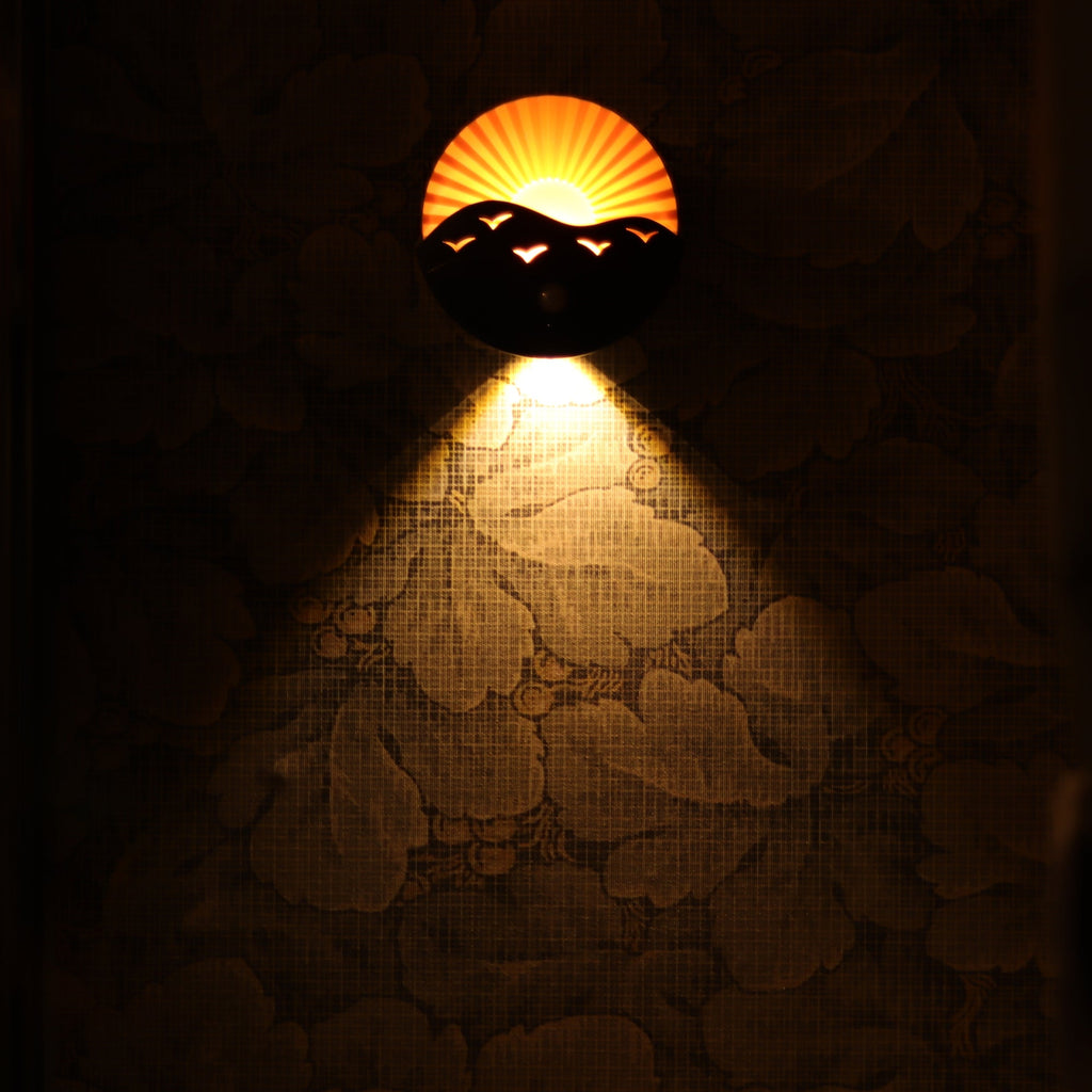Rechargeable Battery Magnetically Round Wall Lamp