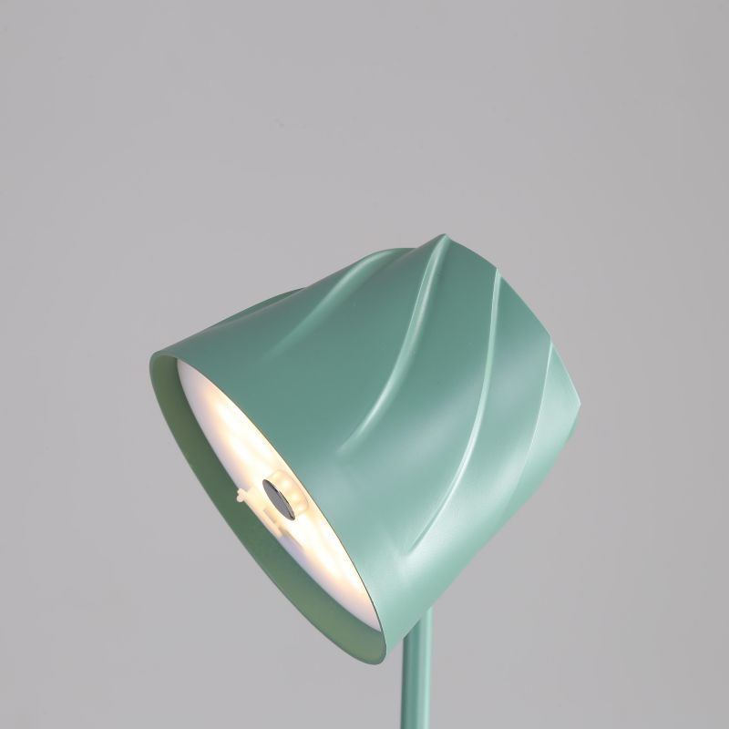 Iron Plastic Touch Dimming Table Lamp