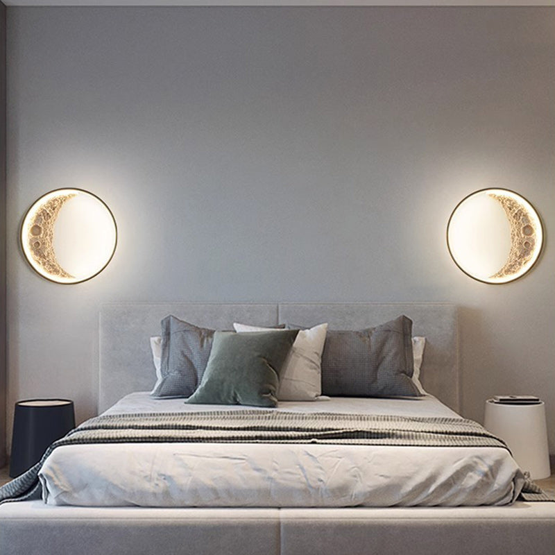 Round Moon Hardware Resin Wall Lamp