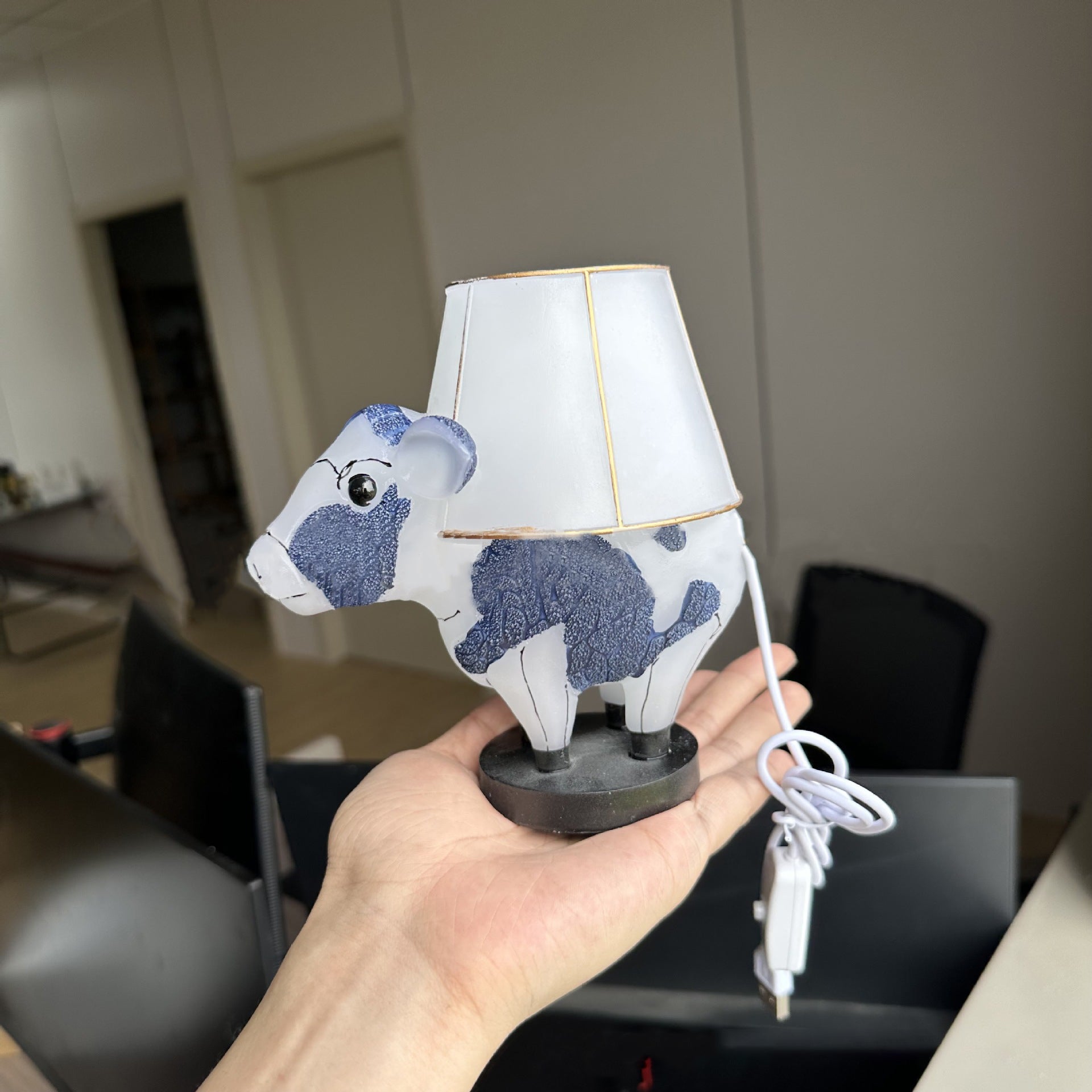 Resin Fabric Cow Bedroom Table Lamp