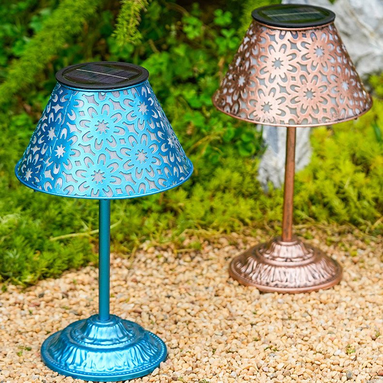 Farmhouse Rechargeable Conic Flower Outdoor Light