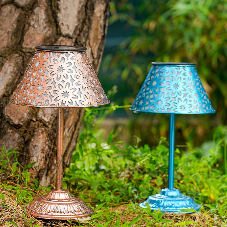 Farmhouse Rechargeable Conic Flower Outdoor Light