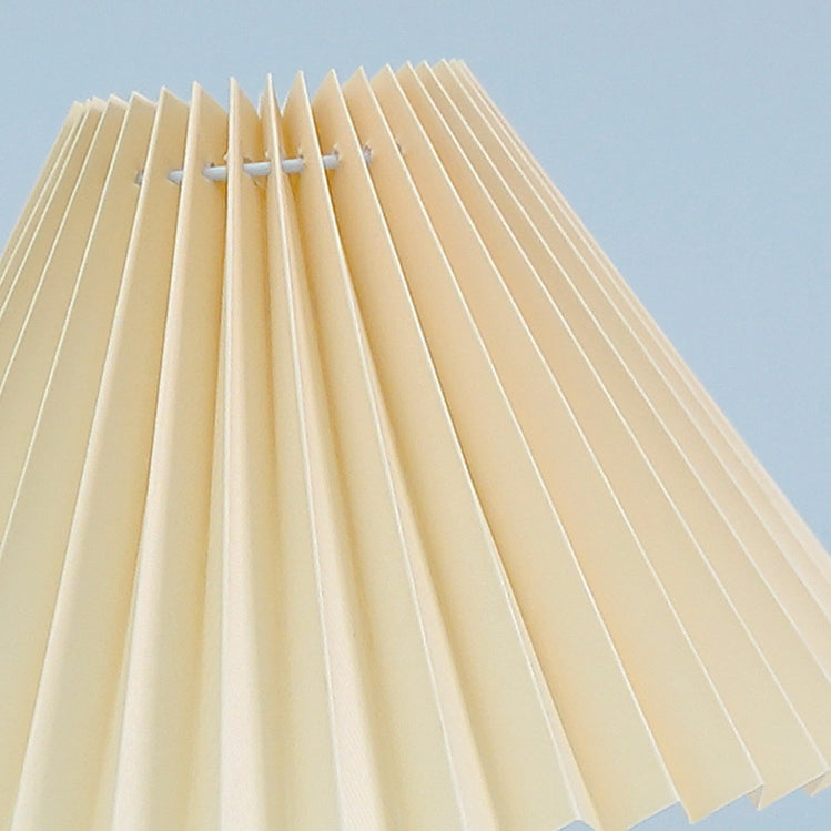 Fabric Ceramic Conic Pleated Table Lamp