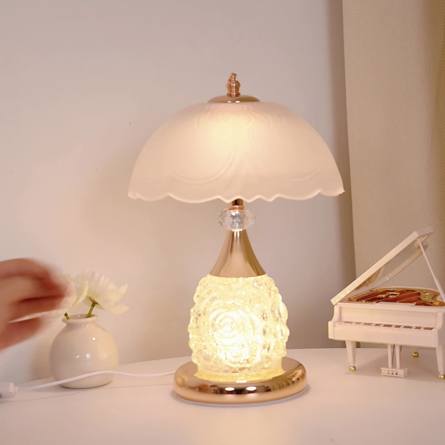 Rechargeable Iron Glass Frosted Table Lamp