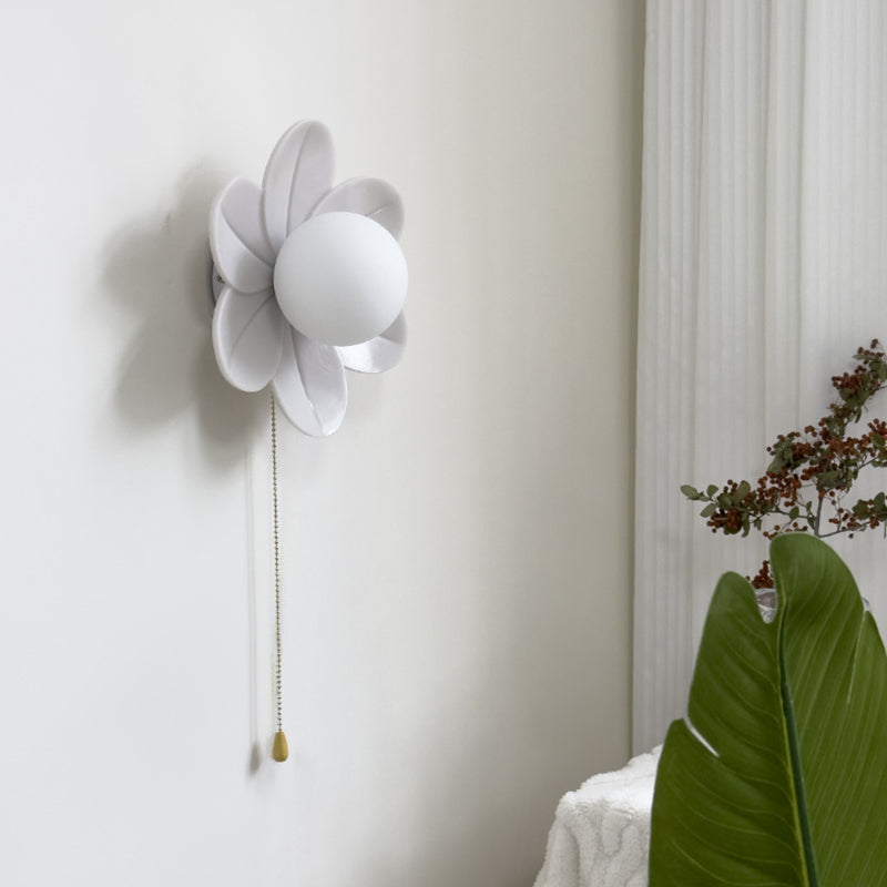 Resin Glass Iron Flower Wall Lamp