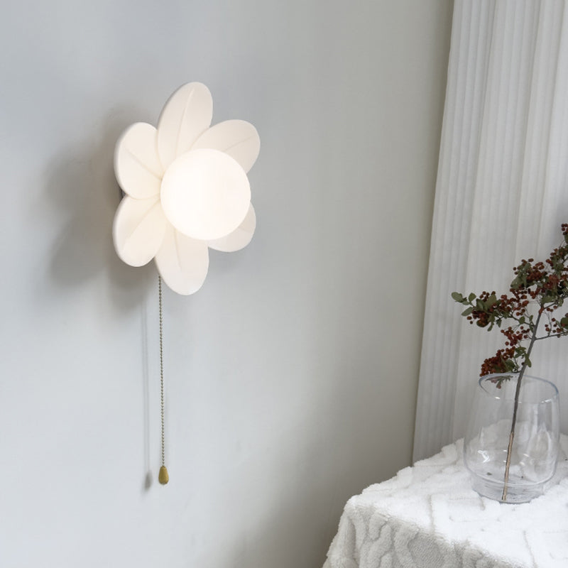 Resin Glass Iron Flower Wall Lamp