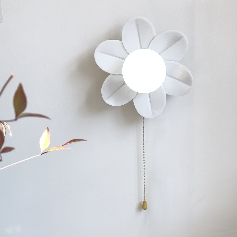Resin Glass Iron Flower Wall Lamp