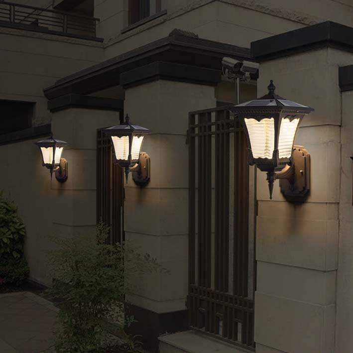 Aluminum Glass Quadrilateral Striped Outdoor Light