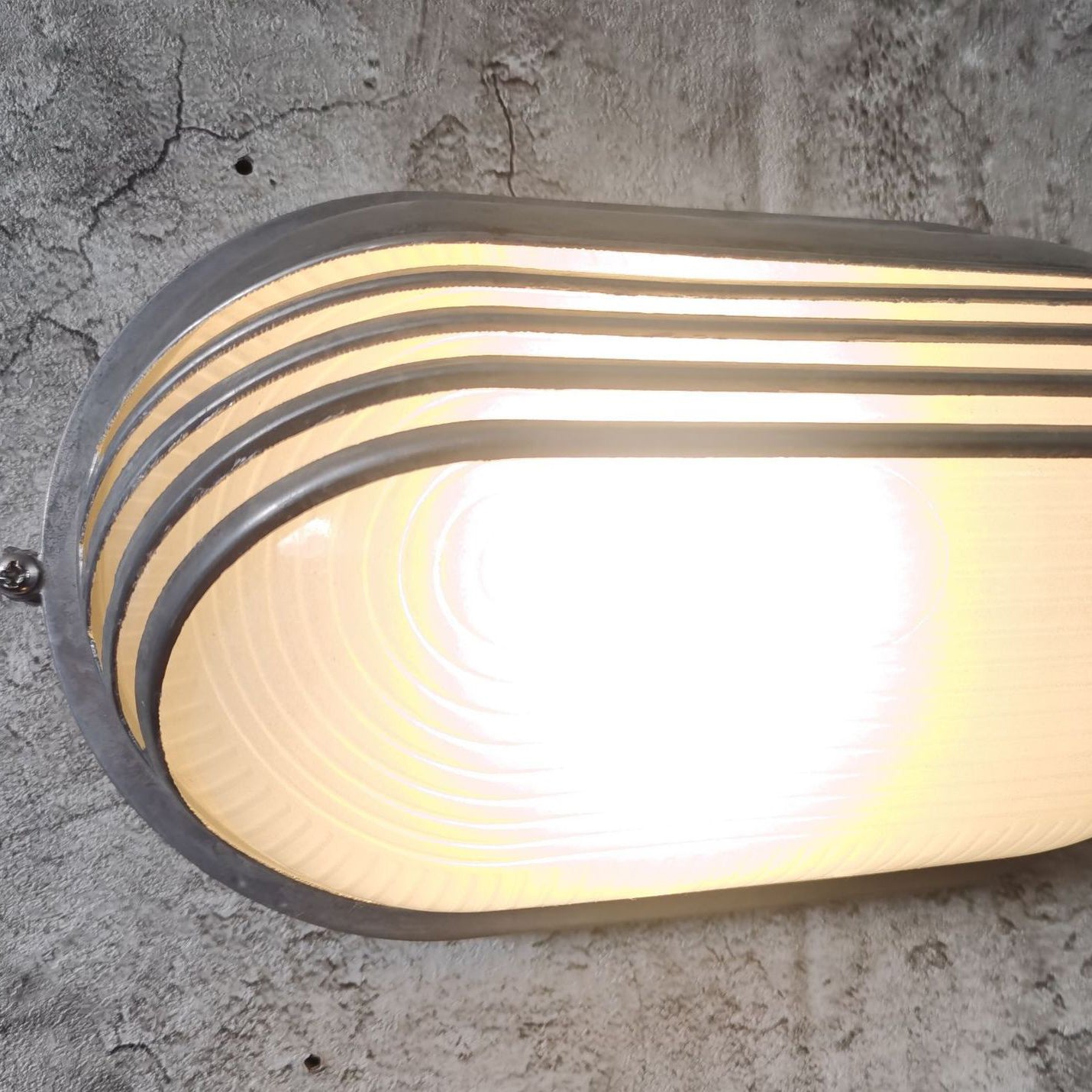 Aluminum Glass Frosted Oval Outdoor Light