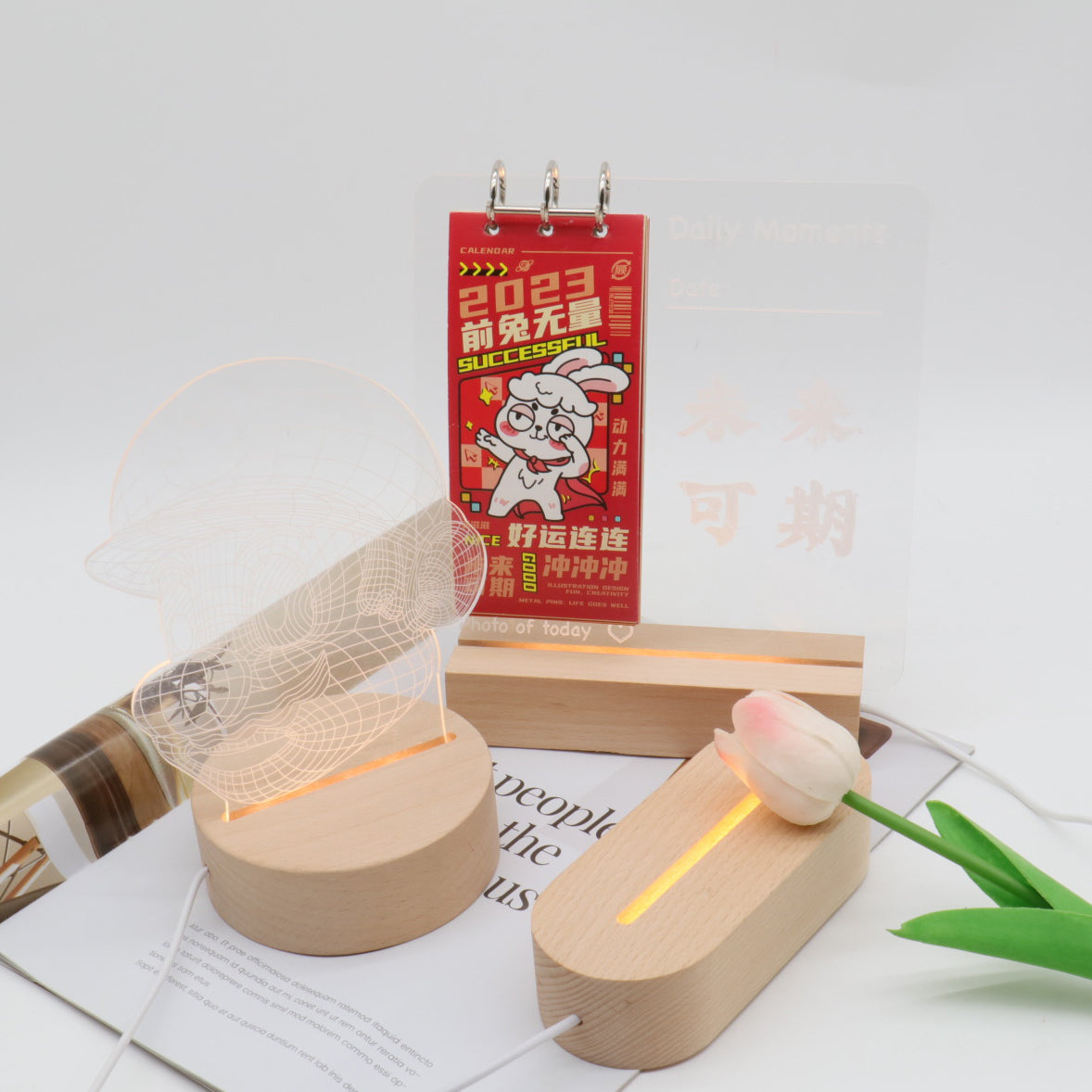 Rechargeable Solid Wood Round Table Lamp