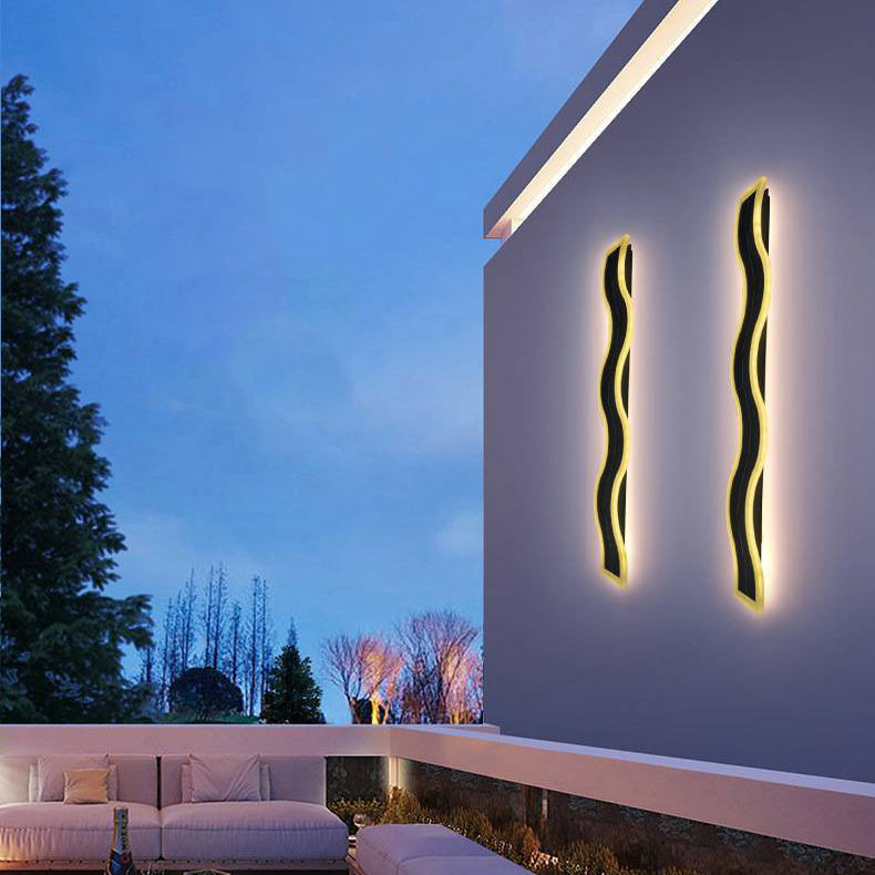 Aluminum Acrylic Strip Wave Outdoor Light