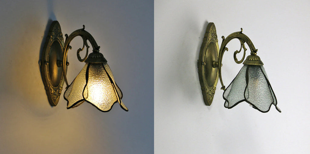 Petals Stained Glass Wall Lamp