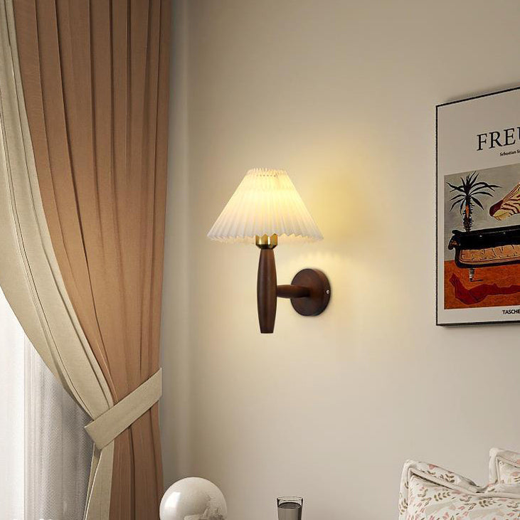Round Cylinder Pleated Fabric Wall Lamp