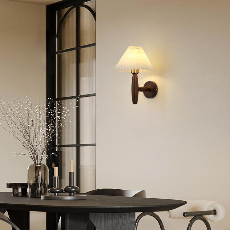 Round Cylinder Pleated Fabric Wall Lamp