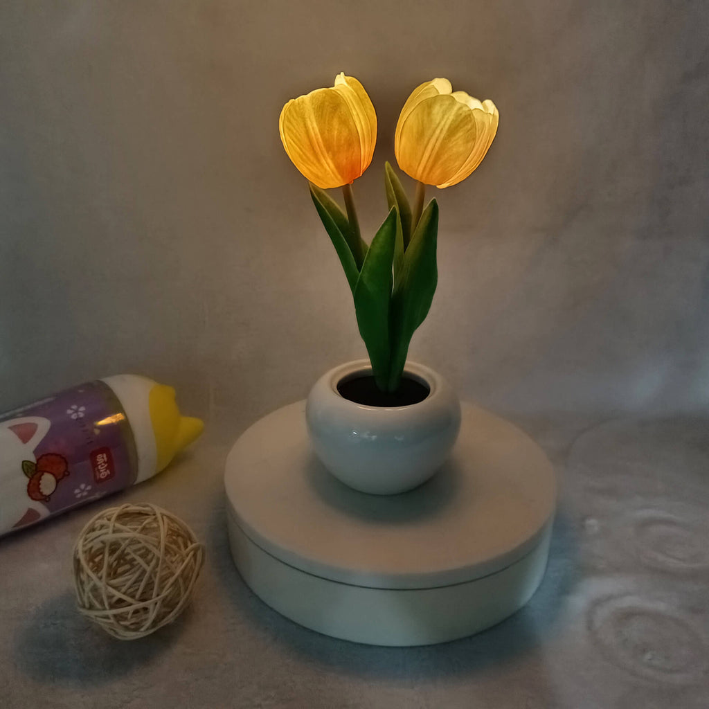 Simulation Tulip Peony Night Table Lamp