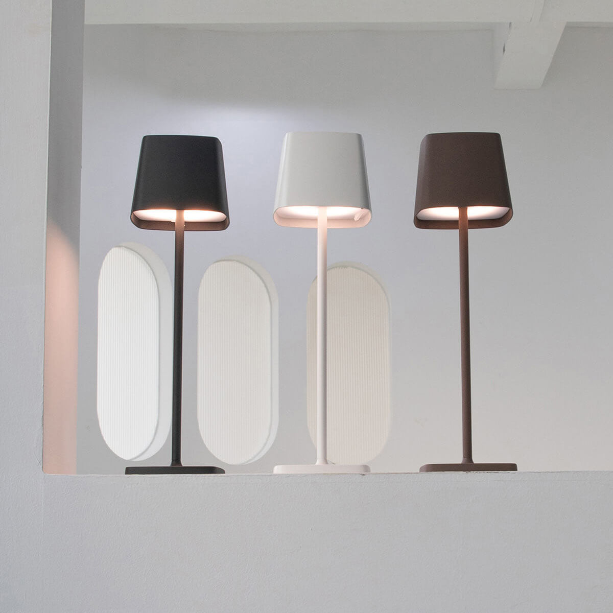 Square Solid Color Aluminum Table Lamp